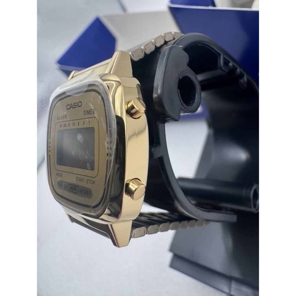 Authentic Casio Women's Vintage LA670WGA-1 Daily Alarm Digital Gold-tone Watch - Picture 6 of 11